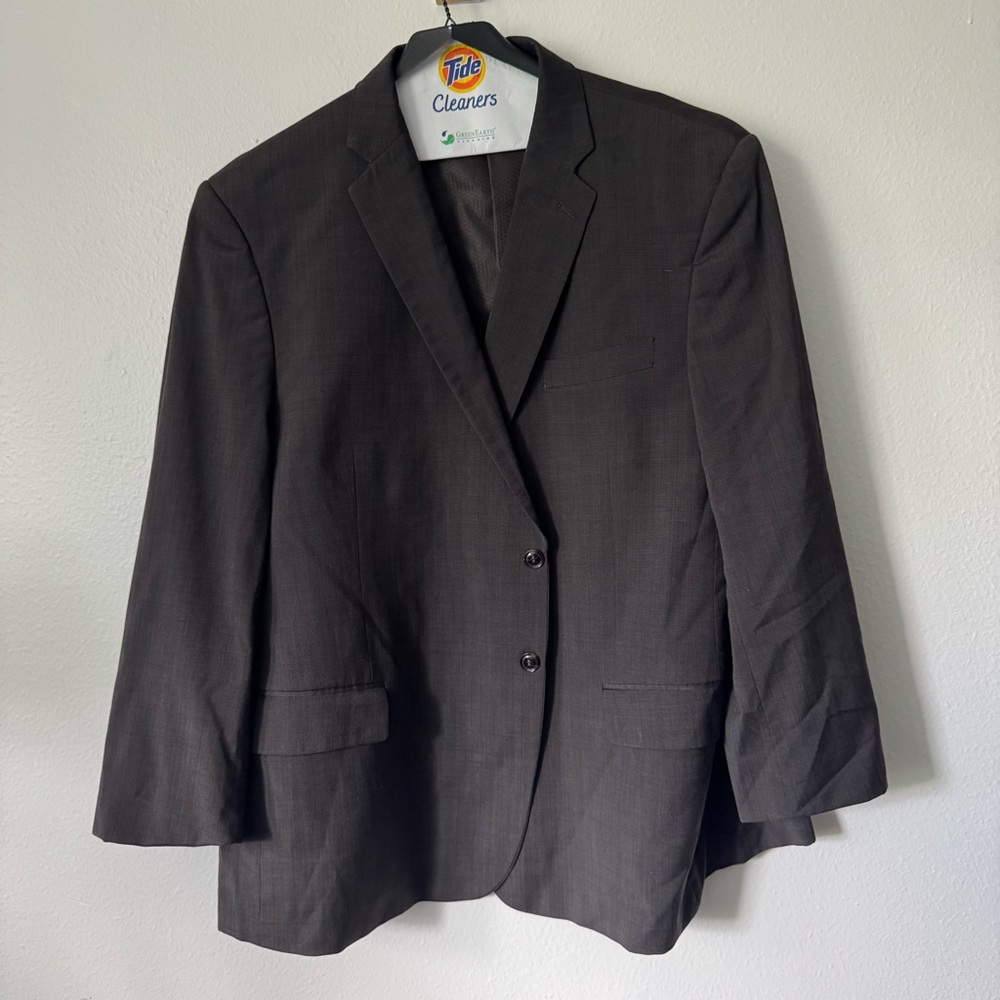 Linea Uomo Performance Suit - 50R / 48W - Classic Charcoal Gray $65